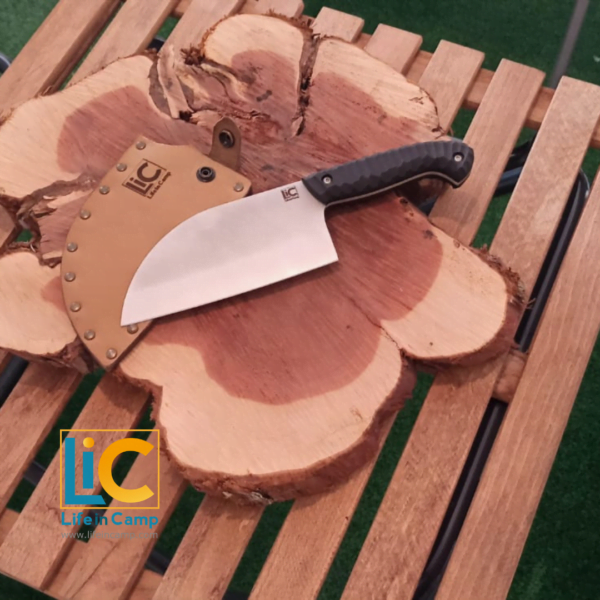Lic - El Yapımı Almazan Bıçak (Sırp Şef Bıçağı) - Kamp Bıçağı: Almazan şef bıçağı, kaliteli 4116 çelik ve yüksek taşlama eşiği ile mükemmel keskinlik sunar.