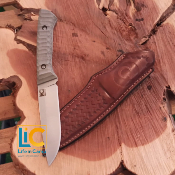 Lic - El Yapımı Kamp Bıçağı - Av Bıçağı - 4116 Çelik: 4116 çelik kullanılarak üretilen bu bıçak keskinlik konusunda üst düzey performans sunar.