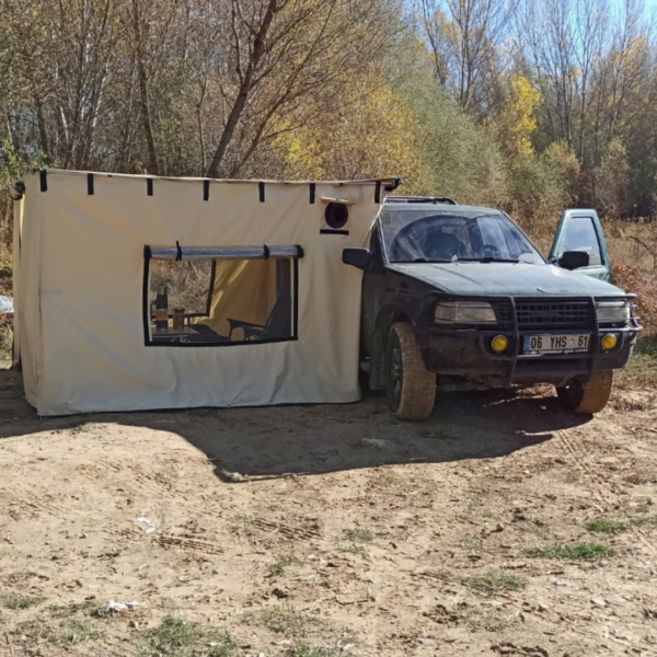 2,5x3 m Araç Üstü Yan Tente ve Alt Oda - Yaz / Kış Kullanım: Kışın kamp çadırı olarak, yazında ekstra büyük gölgelik olarak kullanım
